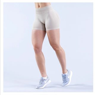 Luna Lux Short